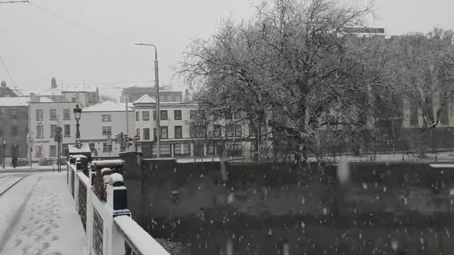 Dublin snow sean heuston bridge